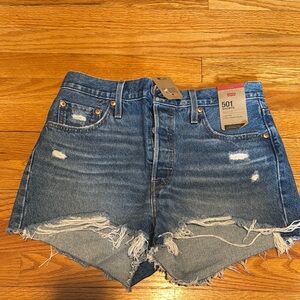 NWT Levi's Women's Denim Shorts